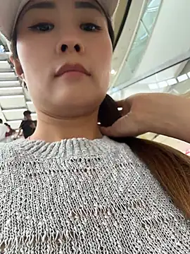 okgirl_23's Live XXX Chat