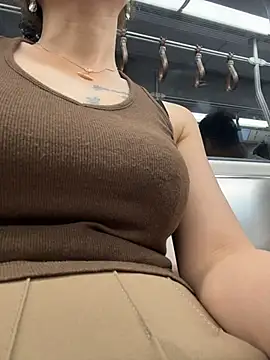 okgirl_23's Live XXX Chat