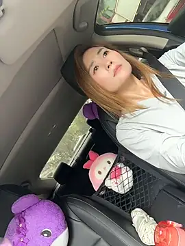okgirl_23 XXX чат на живо