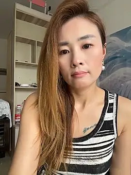 Chat +18 de okgirl_23 ao vivo