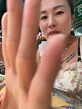 okgirl_23's Webcam Show