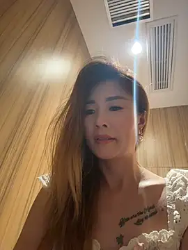 Chat XXX en directo de okgirl_23