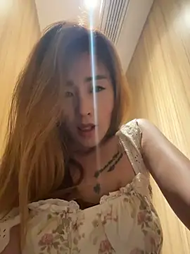 okgirl_23 Show Webcam