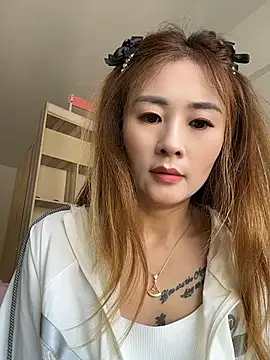 Czat XXX na żywo – okgirl_23