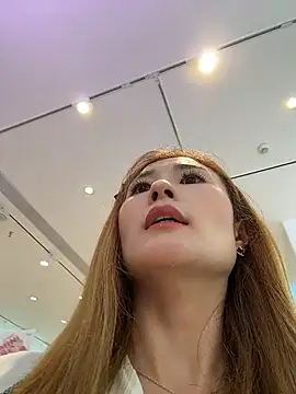 okgirl_23's Live XXX Chat
