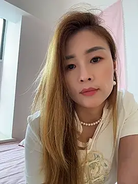 okgirl_23 Adlı Modelin Canlı XXX Sohbeti