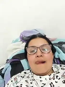 Casandra_inthemorning – Naživo chatovacia miestnosť