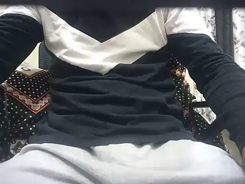 XXX chat uživo modela BlackkCrab