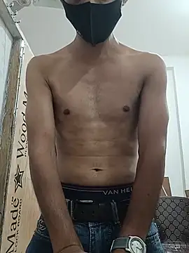 הופעת וובקאם של BlackkCrab
