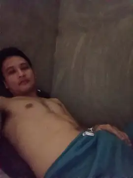 YourAsianSlave Show Webcam
