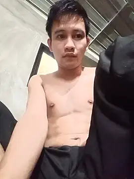 YourAsianSlave 在線直播表演