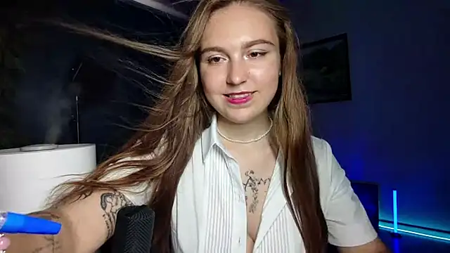 DainaCampagnini Webcamshow