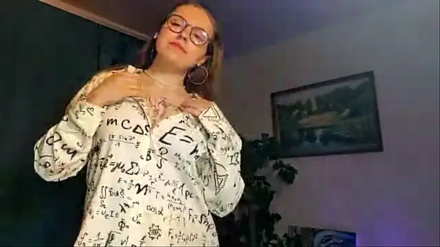 Chat +18 de DainaCampagnini ao vivo