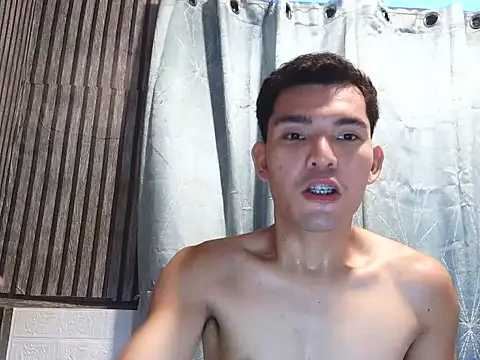 moremoreguys 在線直播表演