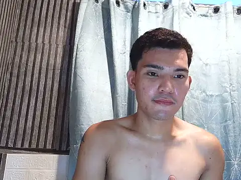 moremoreguys 在線直播表演