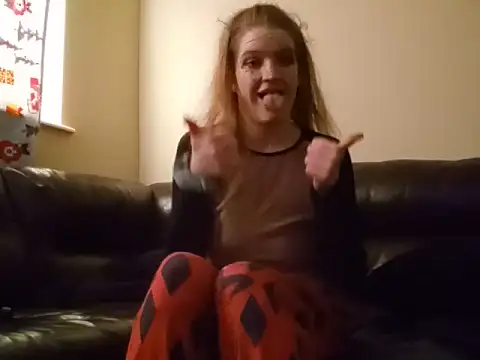 Freakydeafgirl's Webcam Show
