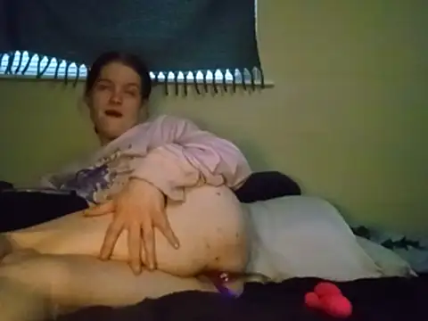 Freakydeafgirl Show in webcam
