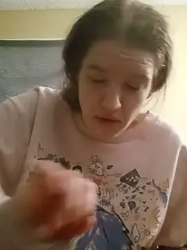 Freakydeafgirl Show in webcam