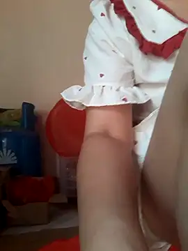 -Tara-a's Live XXX Chat