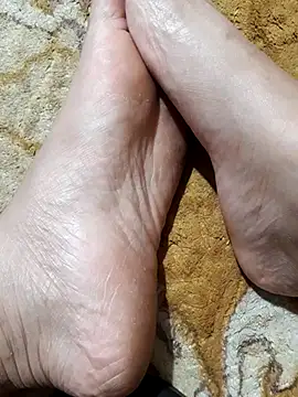 -Tara-a's Live XXX Chat