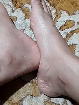 -Tara-a's Webcam Show