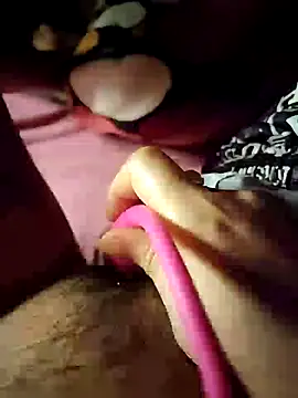 -Tara-a's Live XXX Chat
