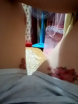 -Tara-a's Live XXX Chat