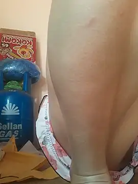 Chat XXX en directo de -Tara-a