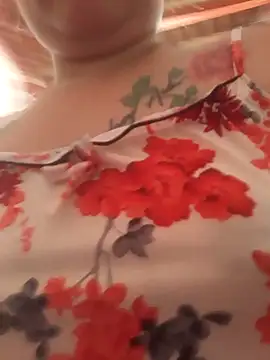 -Tara-a's Live XXX Chat