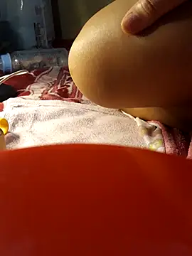 Czat XXX na żywo – -Tara-a