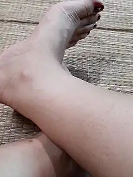 -Tara-a Live XXX-Chat