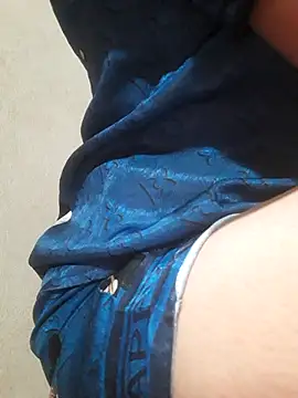 -Tara-a XXX чат на живо