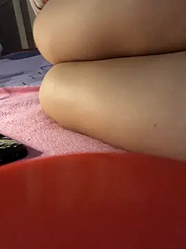 -Tara-a's Webcam Show