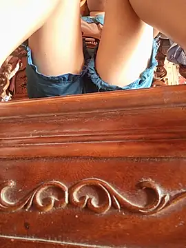 -Tara-a 现场XXX聊天