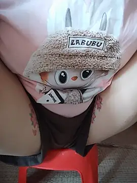 -Tara-a XXX чат на живо