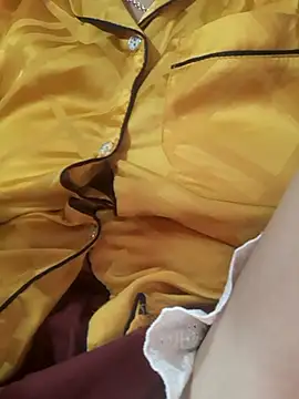 -Tara-a's Webcam Show