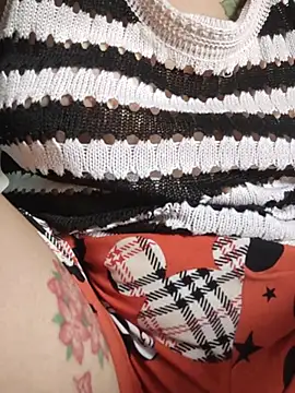 -Tara-a Live XXX-Chat
