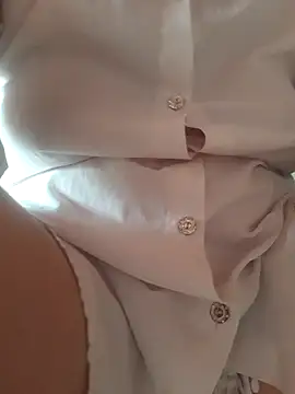 Czat XXX na żywo – -Tara-a