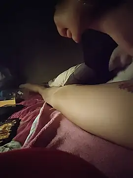 -Tara-a's Live XXX Chat