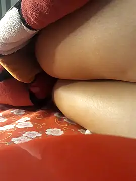-Tara-a Adlı Modelin Canlı XXX Sohbeti