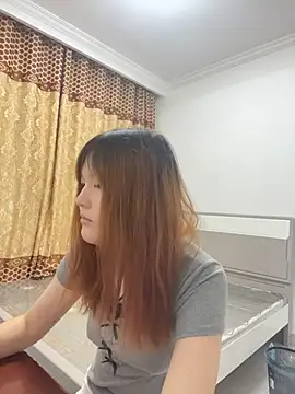 xiaolin2333 即時 XXX 聊天