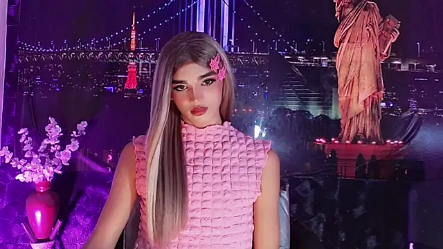 Show modela Evonny_colucci na web-kameri