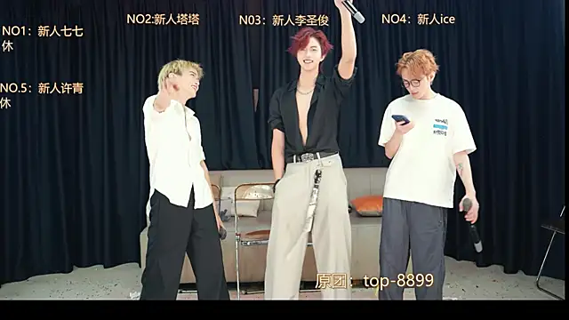 top-019 Webcam-Show