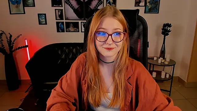 lanafitch's Live Chat Room