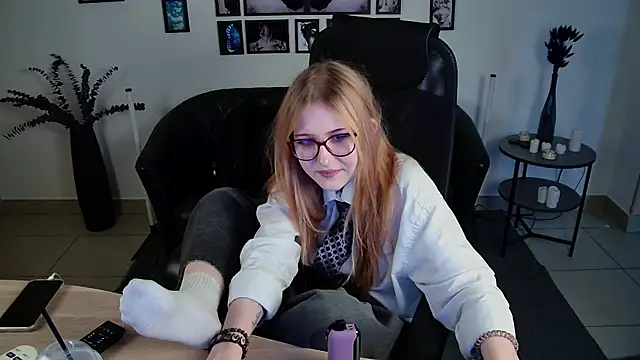 lanafitch offline XXX-chat