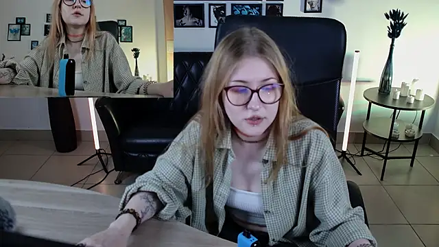 lanafitch Show in webcam