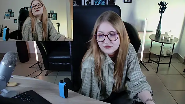 lanafitch Webcam Show
