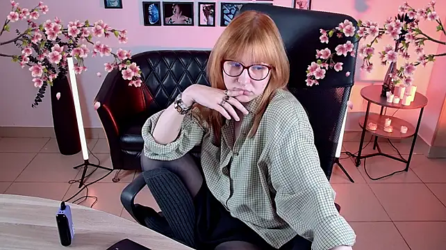 lanafitch Show in webcam