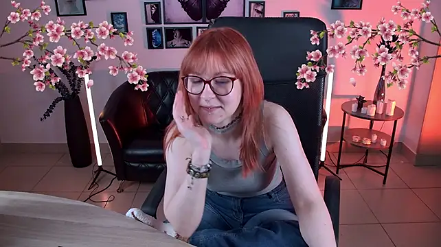 lanafitch Show in webcam