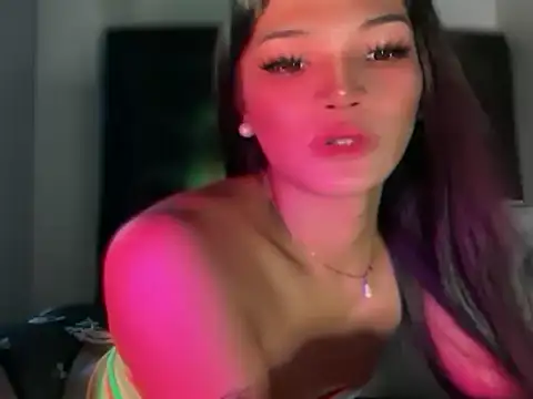 fuckingkeysha Show Webcam